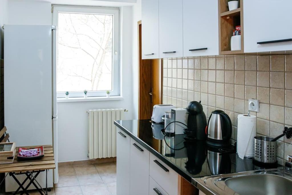 Nn Apartment Skopje Buitenkant foto